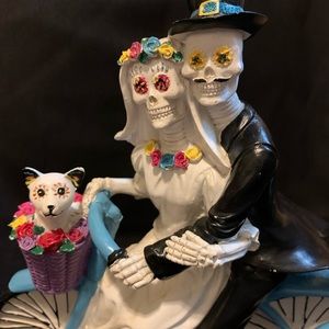 Dia de Los Muertos Bicycle Wedding Couple